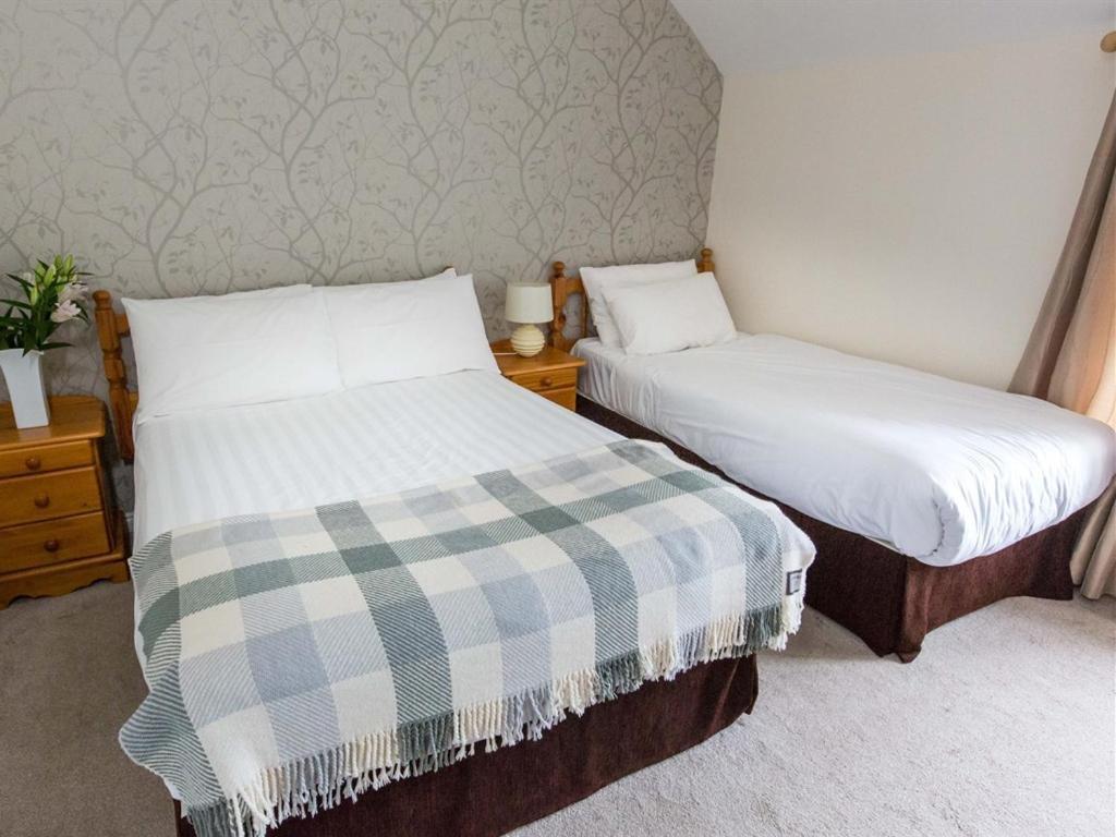 The Beach, Days Bar And B&B Inishbofin Habitación foto
